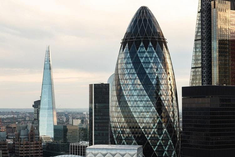 ساختمان THE GHERKIN در لندن