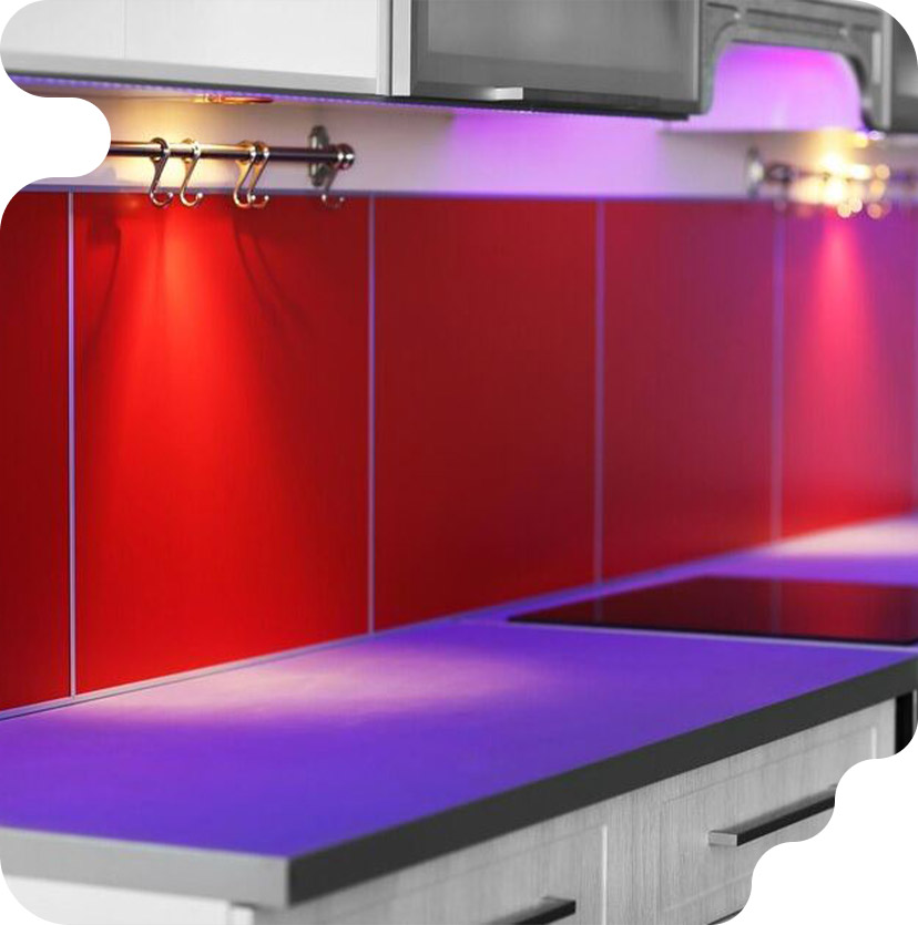 شیشه بین کابینت